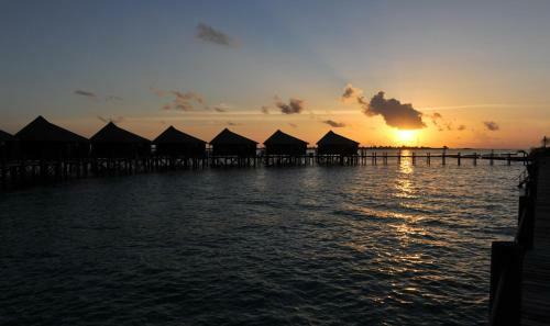 Hotel Komandoo Island Resort & Spa