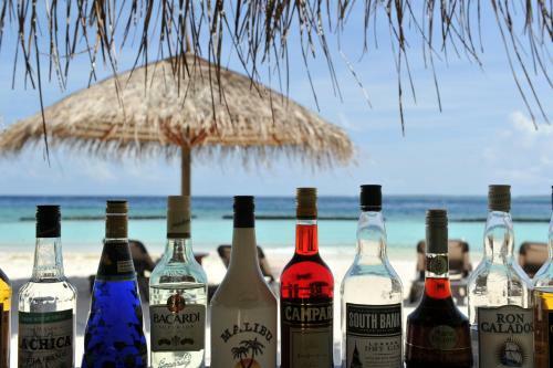 Hotel Komandoo Island Resort & Spa