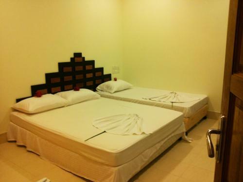 Hostal Ras Beach Inn