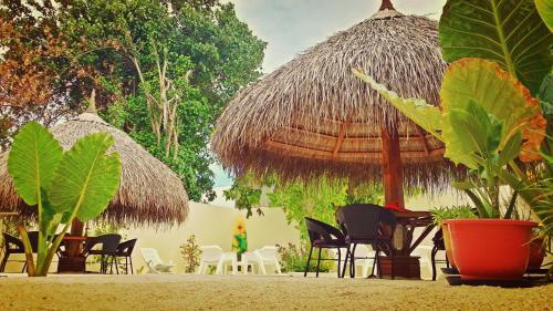 Hostal Ras Beach Inn