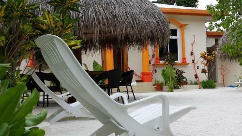 Hostal Ras Beach Inn
