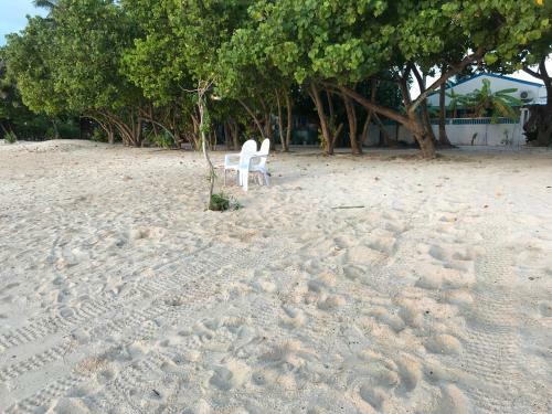 Hostal Rip Tide Vacation Inn, K.guraidhoo