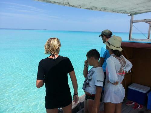 Hostal Rip Tide Vacation Inn, K.guraidhoo