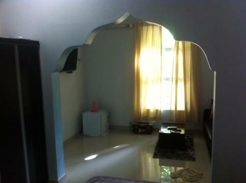 Hostal Azoush Tourist Guesthouse