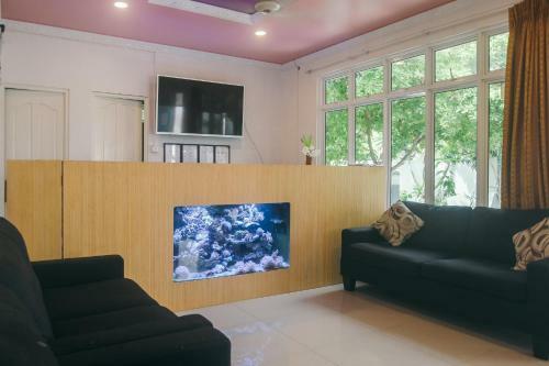 Hostal Azoush Tourist Guesthouse