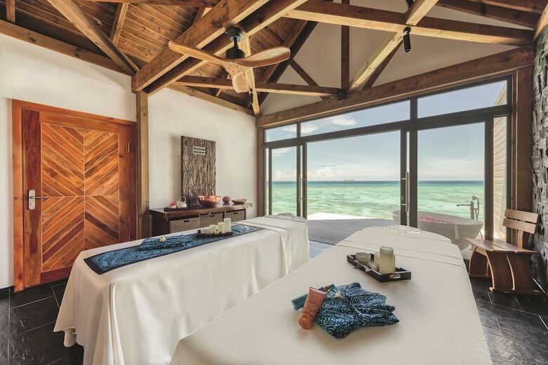 Hotel M?venpick Resort Kuredhivaru Maldives