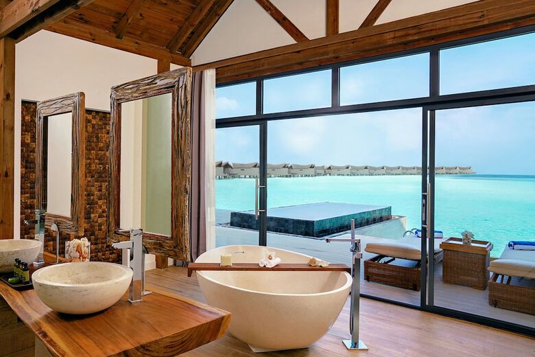 Hotel M?venpick Resort Kuredhivaru Maldives