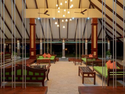 Hotel Holiday Island Resort