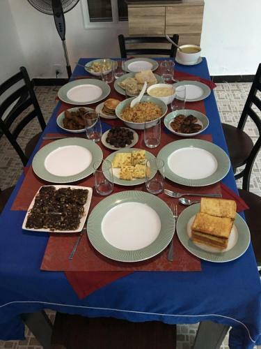 Hostal Equator Homestay