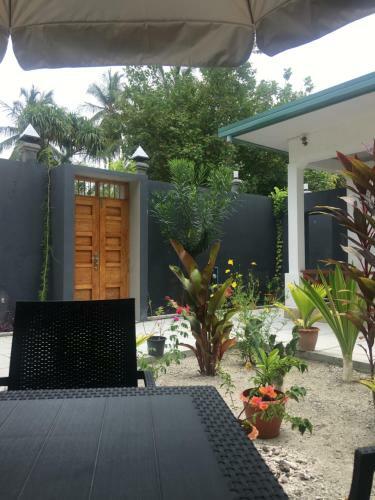 Hostal Equator Homestay