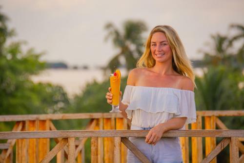 Hostal Akasha Beach Maafushi