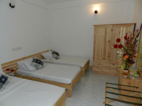 Hostal Faza View Inn