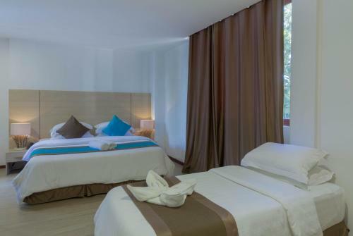 Hostal Beachwood Hotel And Spa At Maafushi