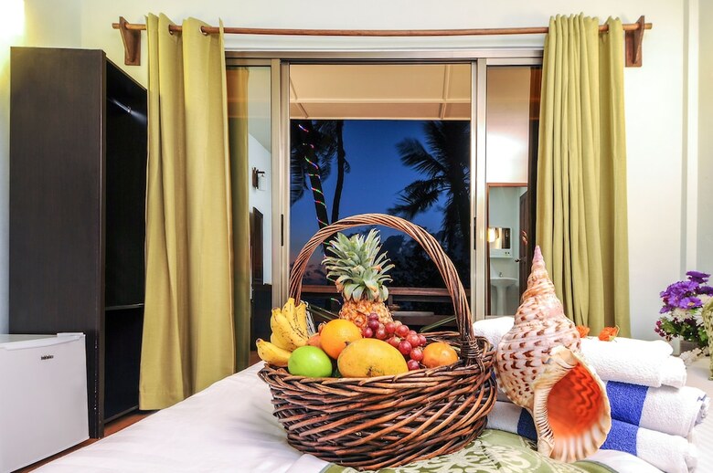 Hostal Salt Beach Hotel