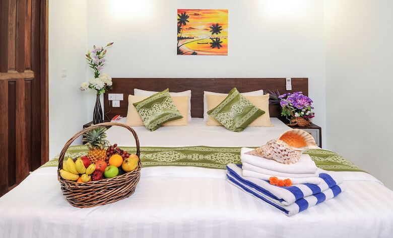Hostal Salt Beach Hotel