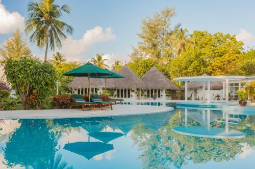 Hotel Equator Village Resort