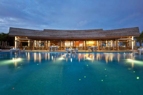 Hotel Hideaway Beach Resort & Spa