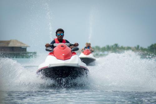 Hotel Hideaway Beach Resort & Spa