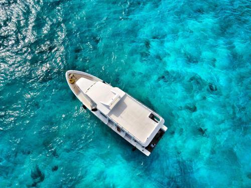 Hostal Athiri Beach Maldives