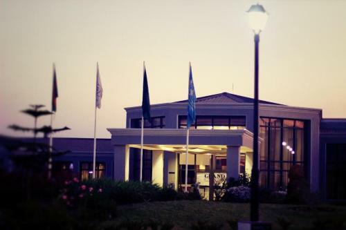 The Grand Palace Hotel