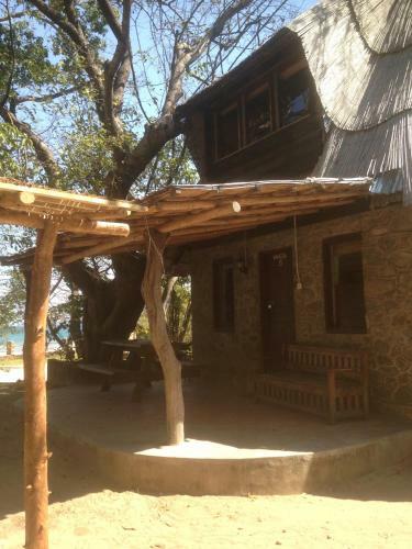 Hotel Kande Beach Resort