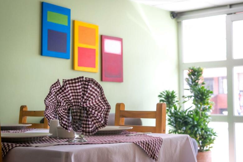 Hotel Portal De Mil�n