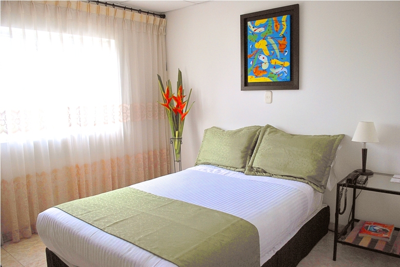 Hotel Portal De Mil�n