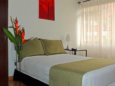 Hotel Portal De Mil�n