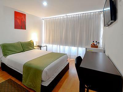 Hotel Portal De Mil�n