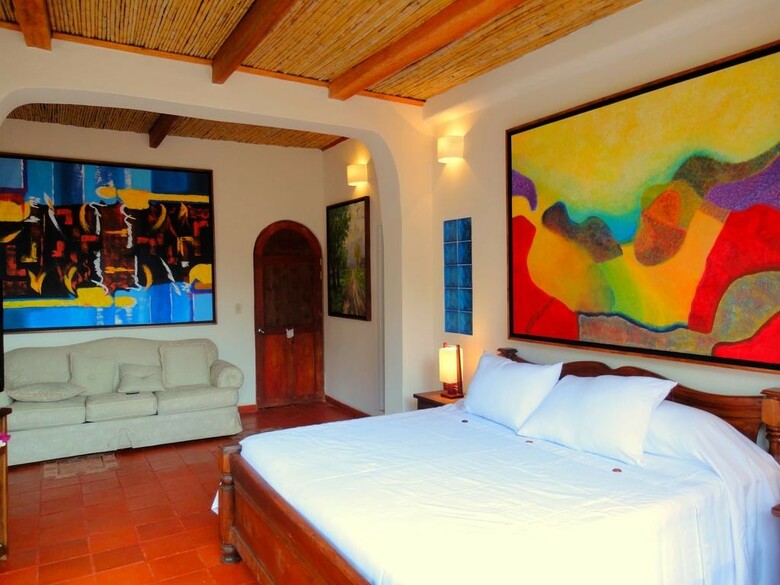 Hotel Suites Arcoiris