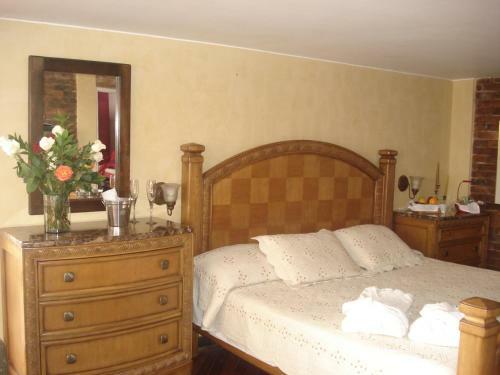 Hostal Miravalle Suites
