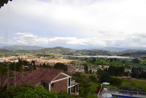 Hostal Miravalle Suites