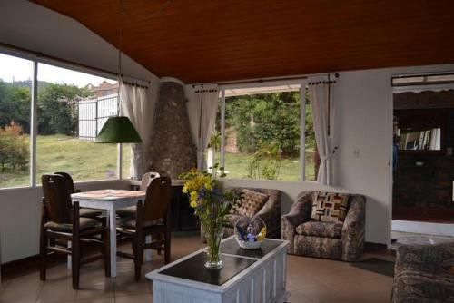 Hostal Miravalle Suites