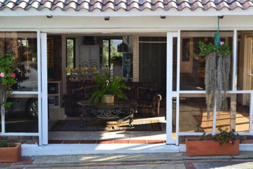 Hostal Miravalle Suites