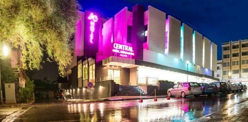 Central Hotel, Fitness And Spa