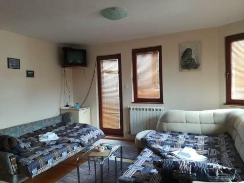 Hostal ***stefani Apartments