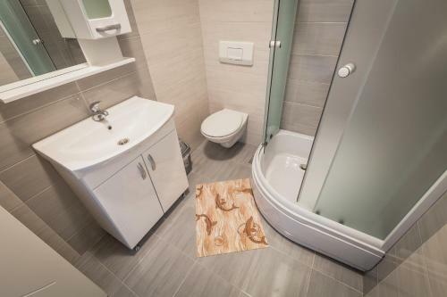 Merace Apartments