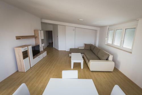 Merace Apartments