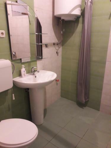 Hostal Bochkar Guest House