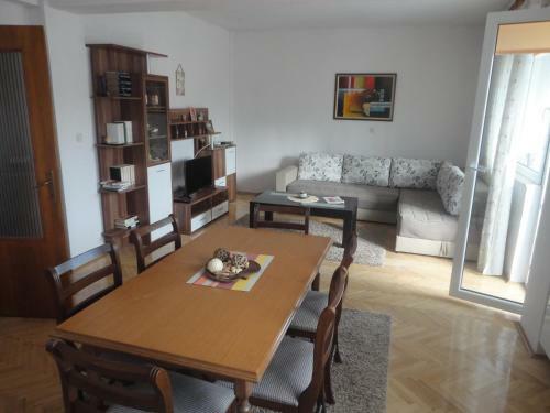 Apartment Nina, Two Bedroom Apt