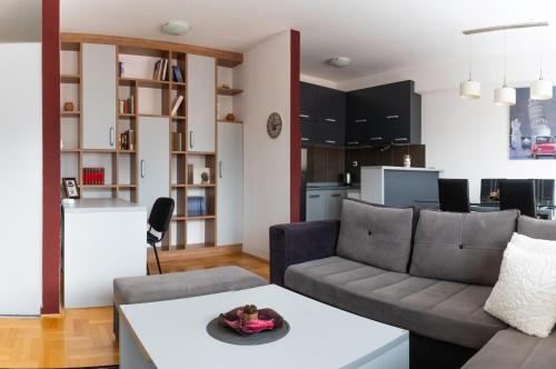 ? Dream & Smile ? Apartment ?