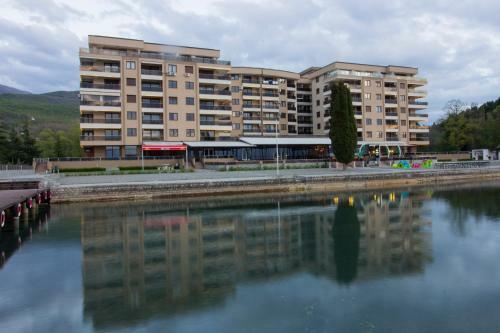 Park Diamond Apartments