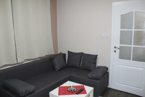 Hostal Villa Flora Guesthouse