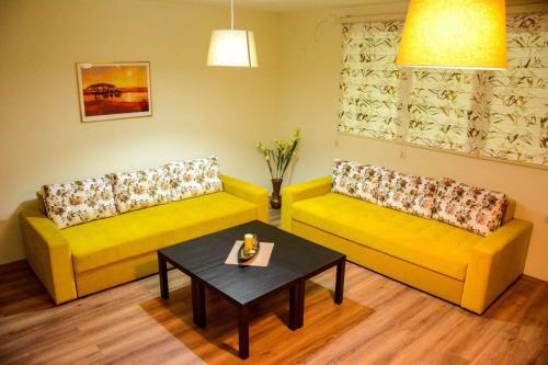 Hostal Romansa Apartments