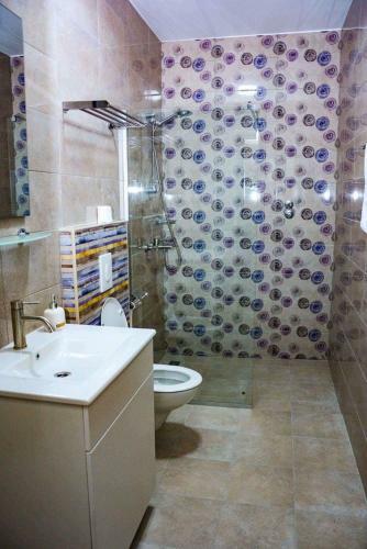 Hostal Romansa Apartments