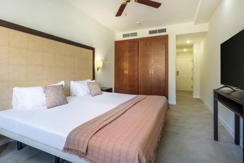 Hotel Livvo Jand�a Golf
