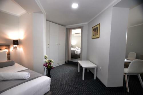 Bed & Breakfast Alexandar Central Apartments