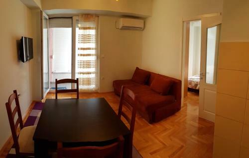 Mira Apartment