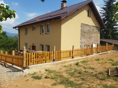 Lodge Ruseski Guest House