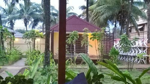 Hotel Tropicana Beach & Resort